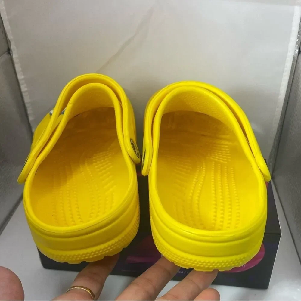 Crocs get ready
